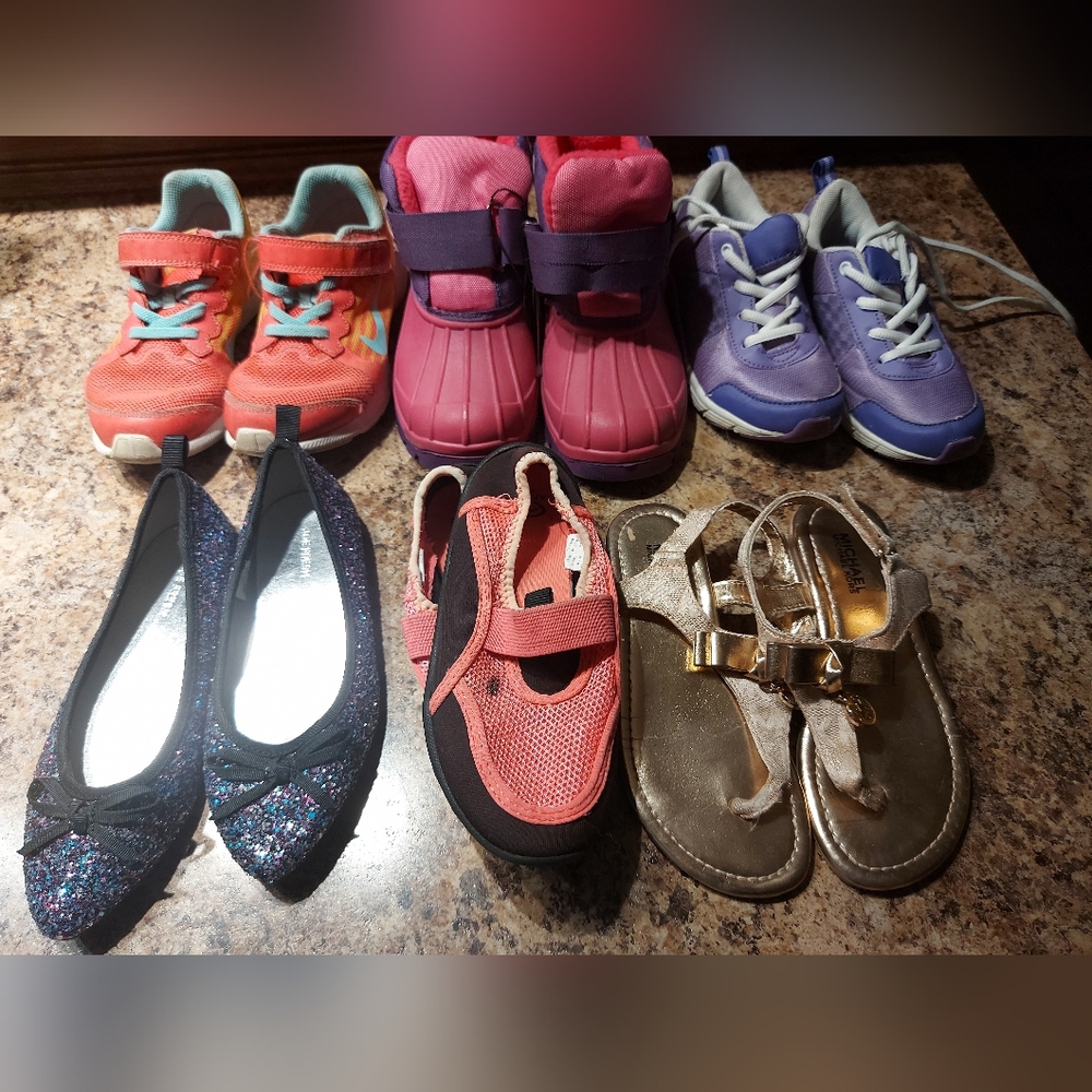**3 Listings $40**                       Size 12T lot of footwear